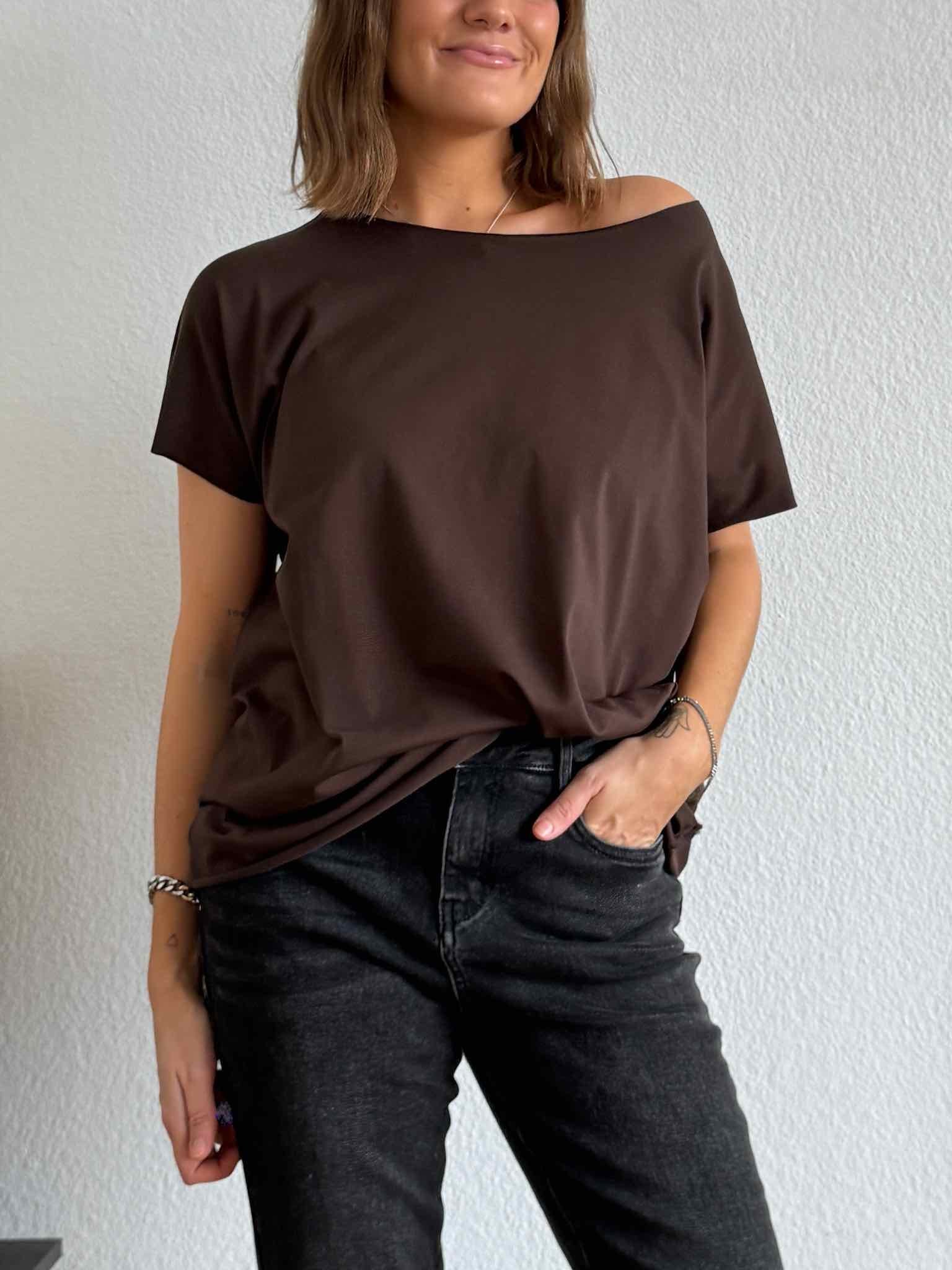 Basic Cutted T-Shirt für Damen in Chocolate von Maingold Basics