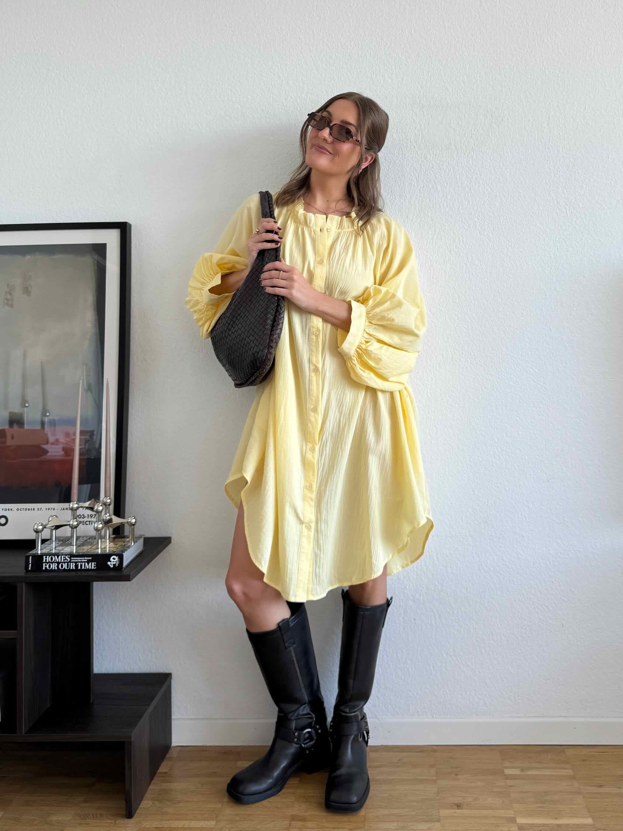 Blusenkleid mit Rückendetail für Damen in Butter Yellow von Maingold Basics