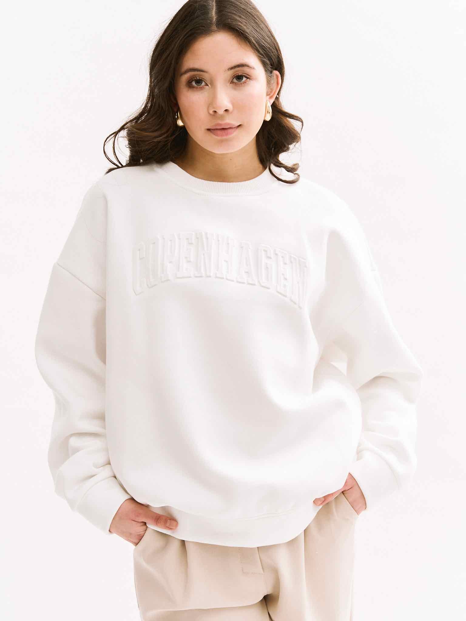 Copenhagen Sweatshirt für Damen in White von Maingold Basics