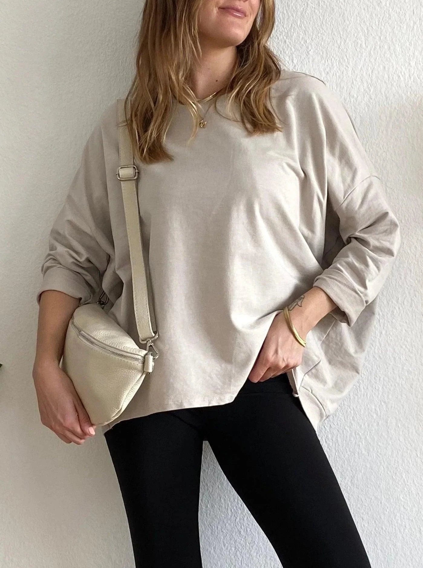 Leichtes Sweatshirt für Damen in Beige von Maingold Basics