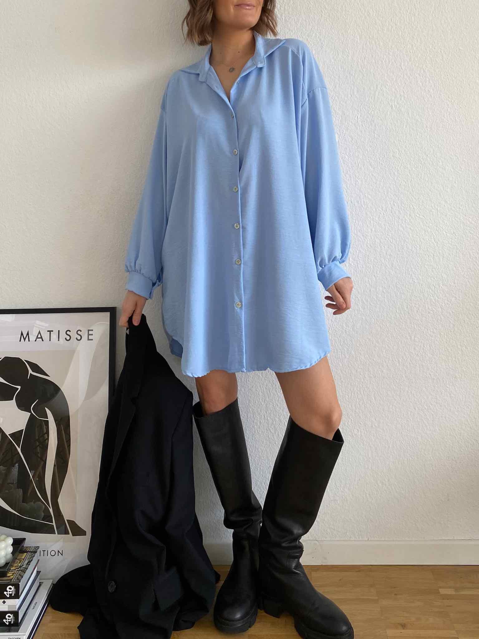 Leichte Oversize Bluse für Damen in Light Blue von Maingold Basics