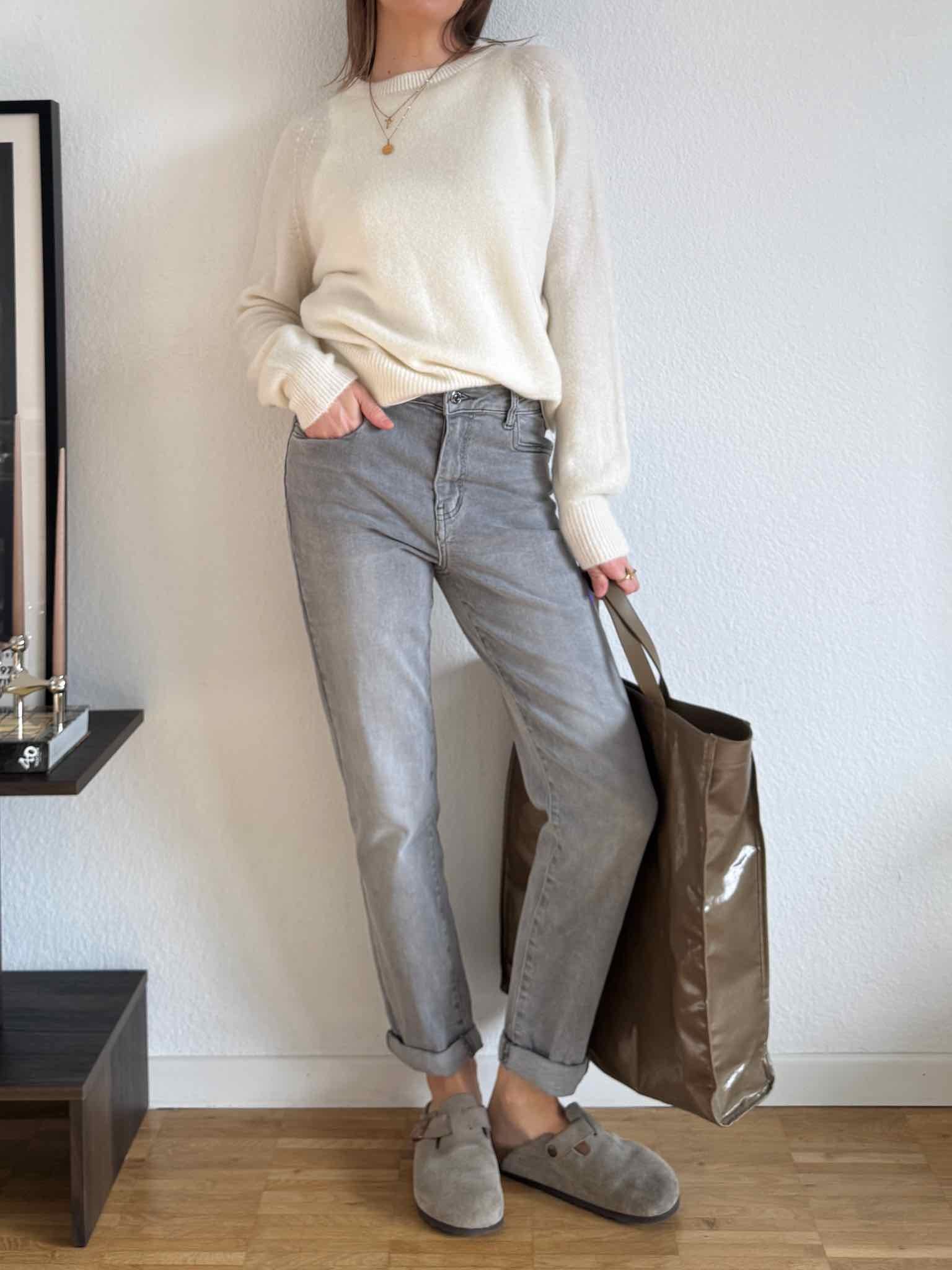 Mom Jeans für Damen in Light Grey von Maingold Basics