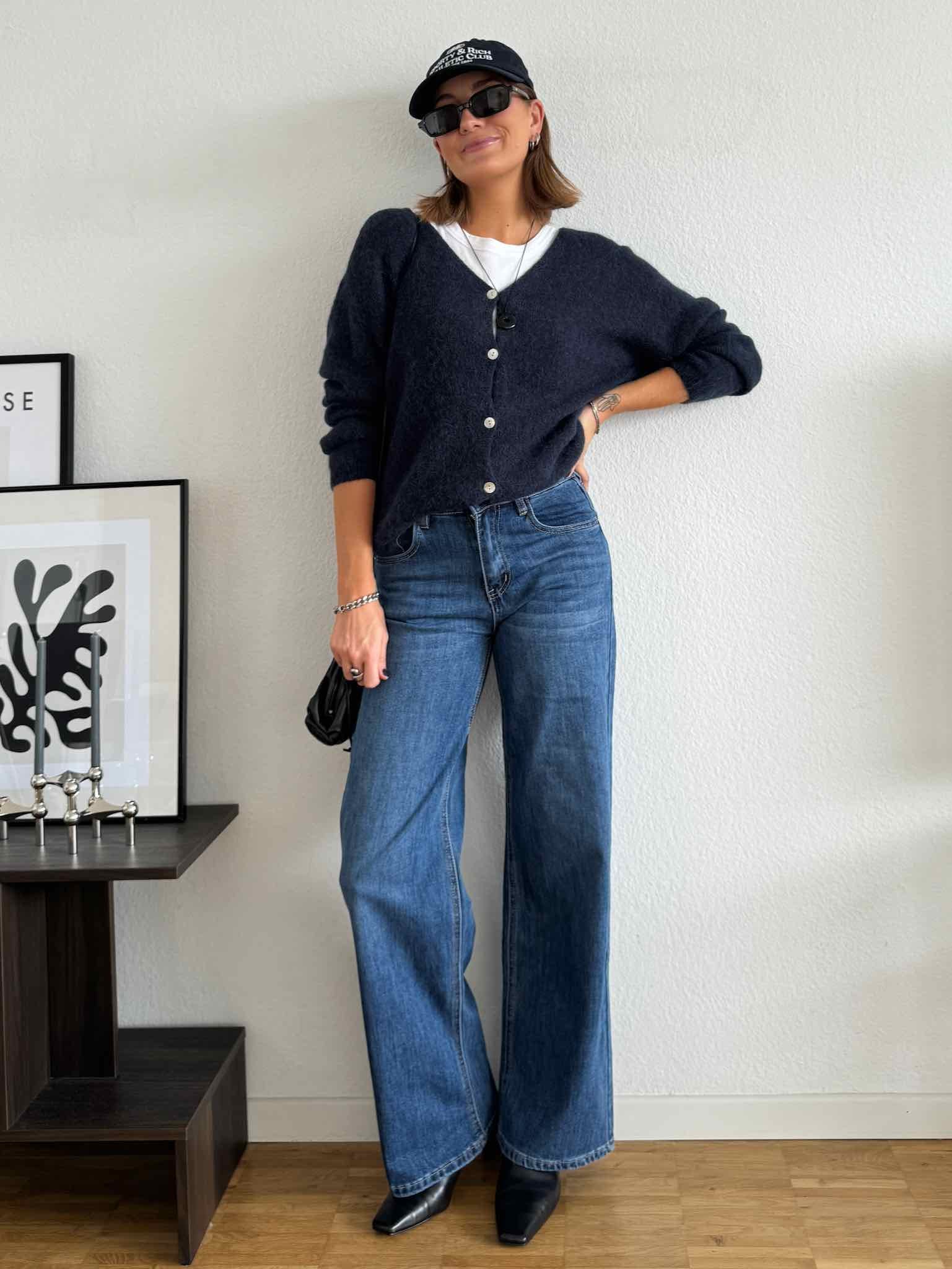 Monday Straight Leg Jeans für Damen in Blue Washed von Maingold Basics