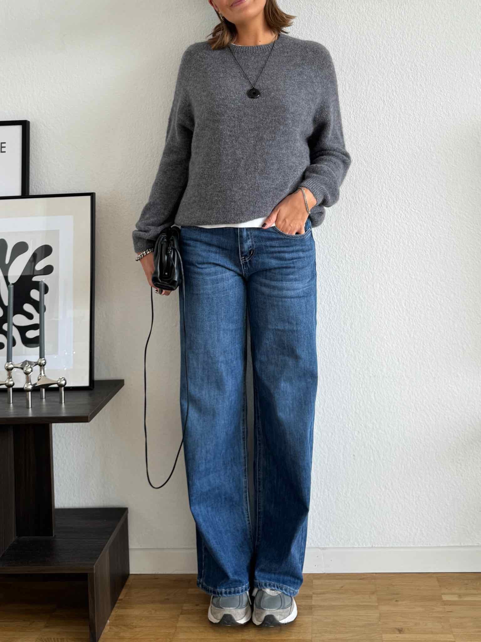 Monday Straight Leg Jeans für Damen in Blue Washed von Maingold Basics