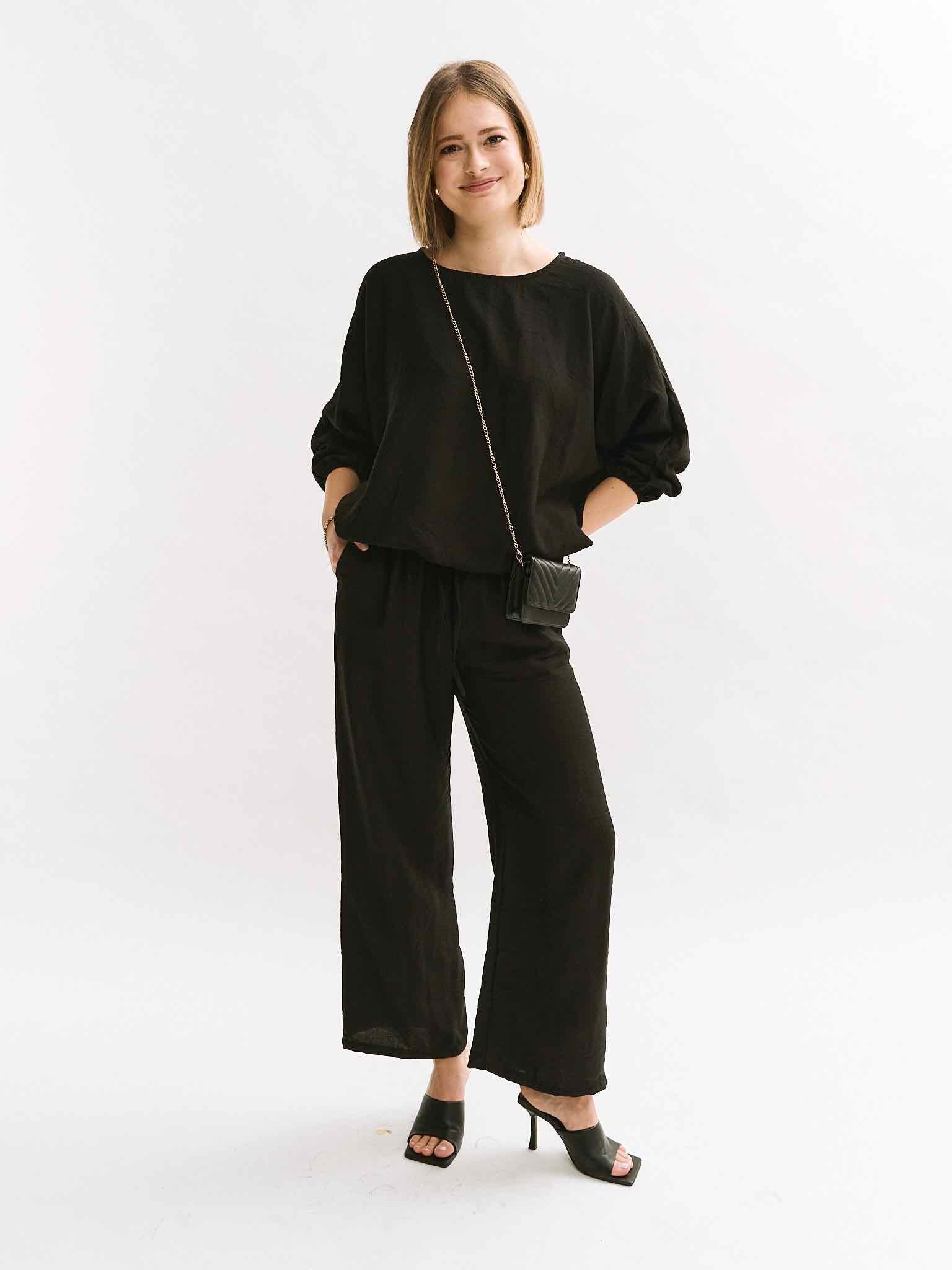 Rundhals Oversize Shirt für Damen in Black von Maingold Basics