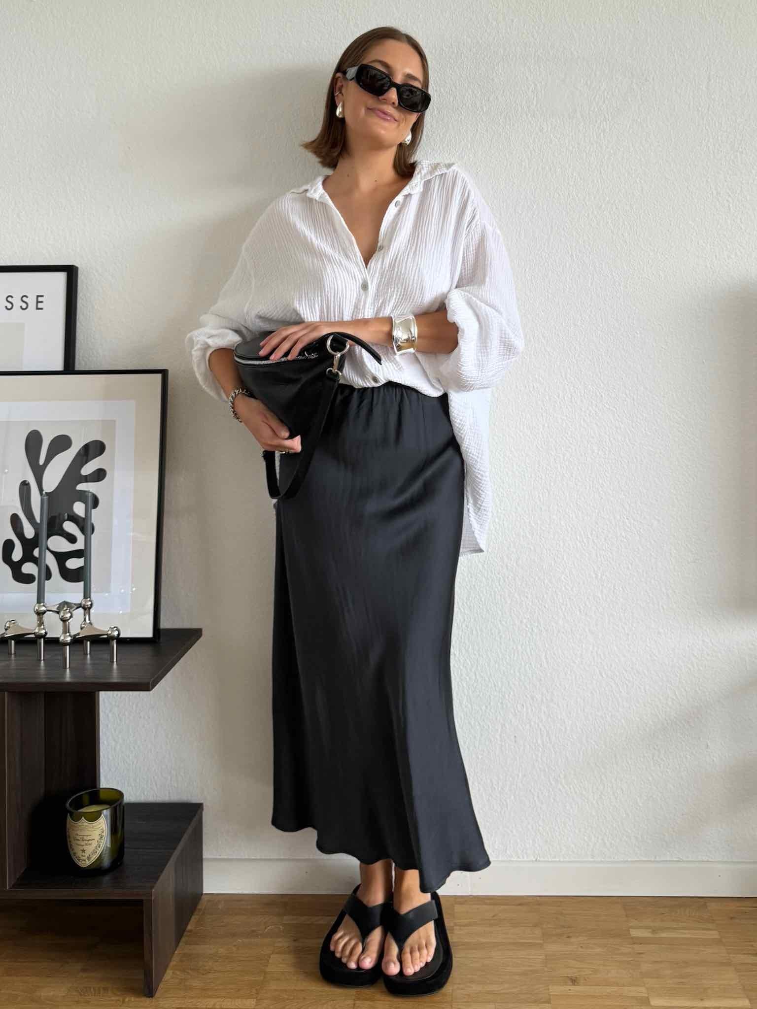 Satin Look Rock für Damen in Grey von Maingold Basics