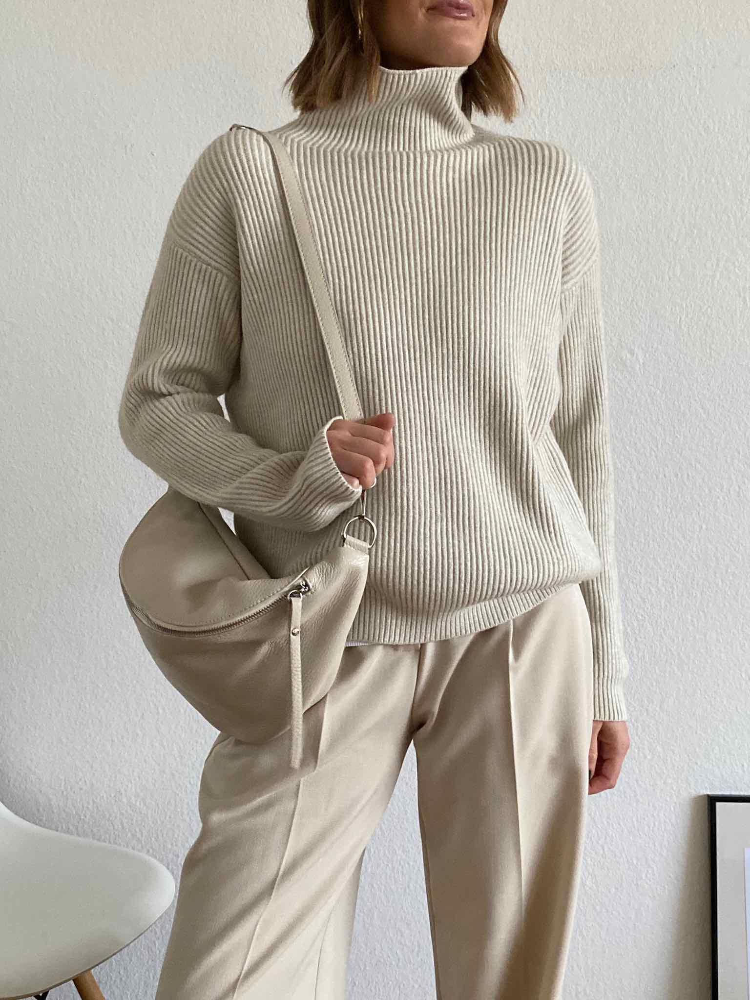 Soft Knit Stehkragen Pullover für Damen in Creme von Maingold Basics