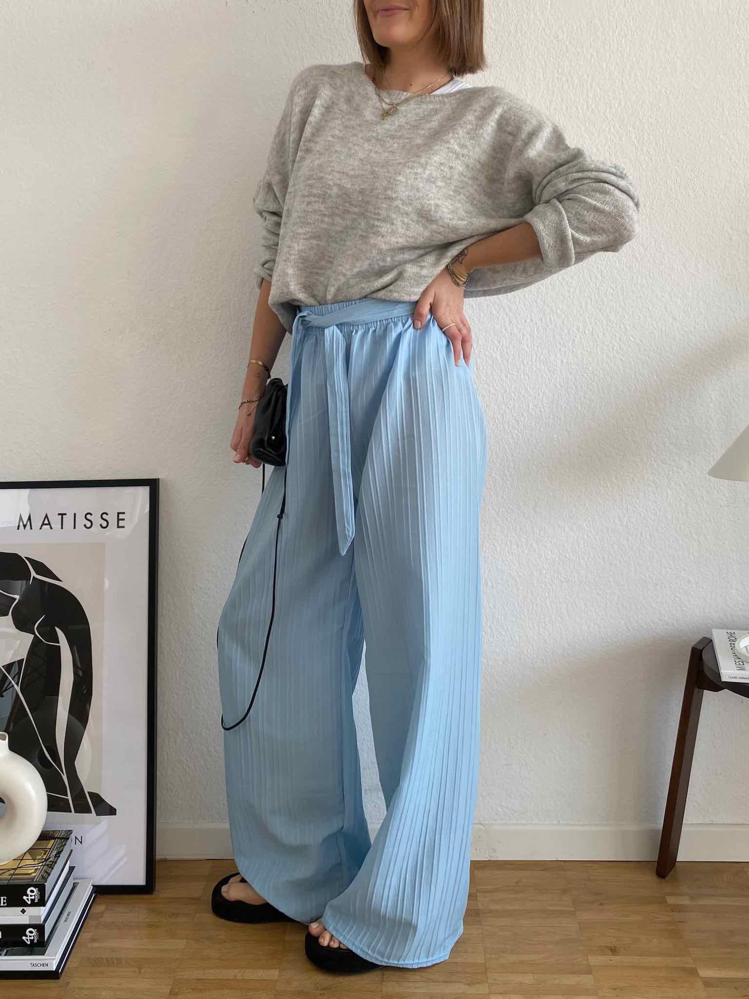 Summer Pants mit Bindegürtel für Damen in Light Blue von Maingold Basics