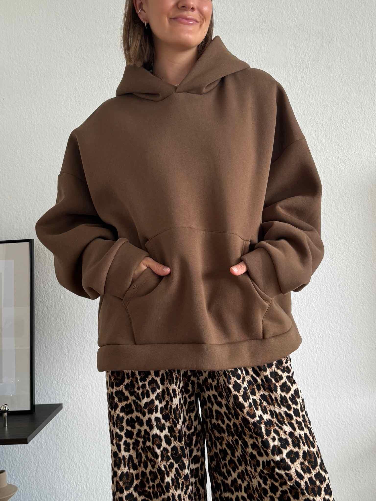 Super Oversized Hoodie für Damen in Brown von Maingold Basics