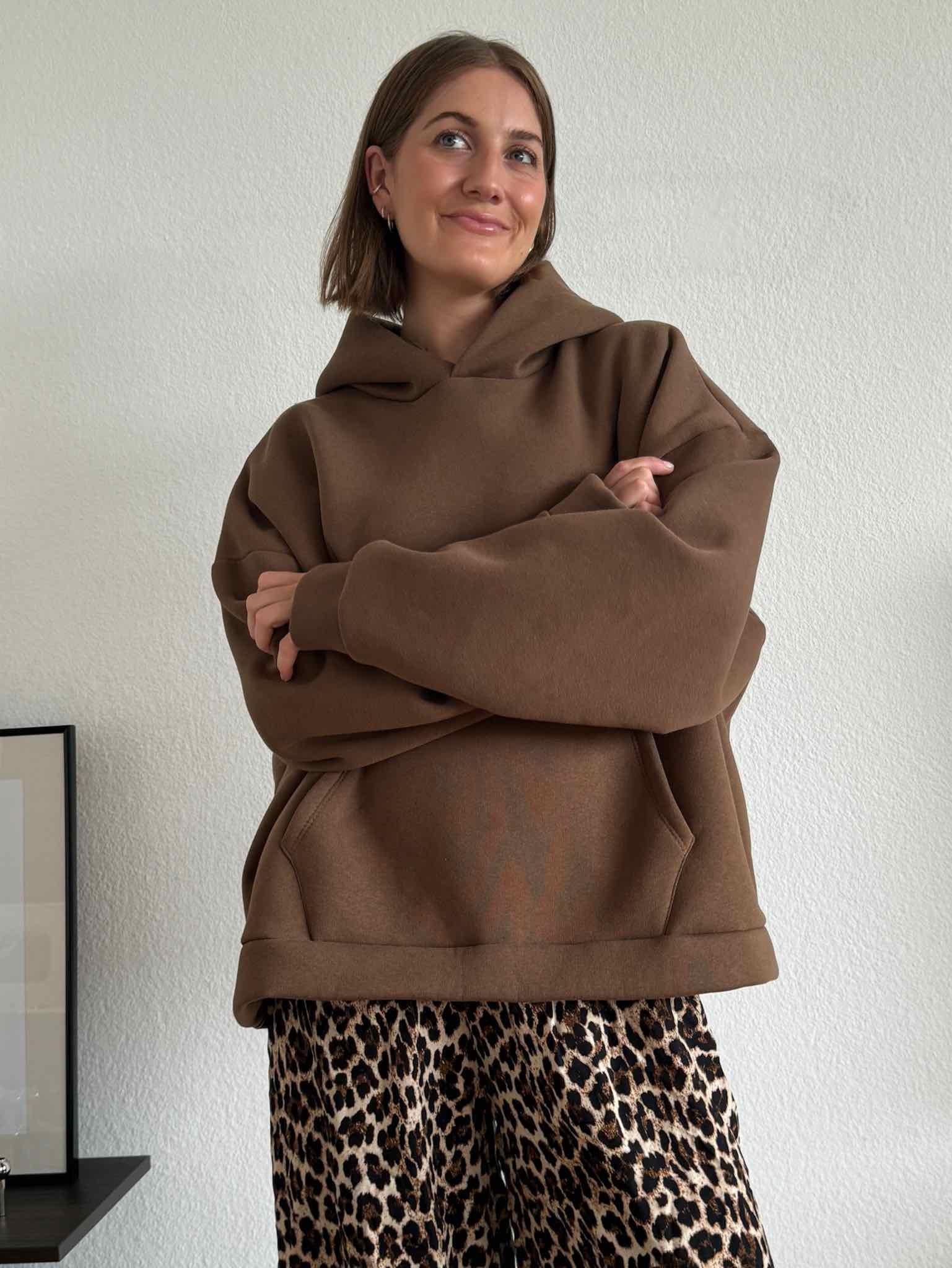 Super Oversized Hoodie für Damen in Brown von Maingold Basics