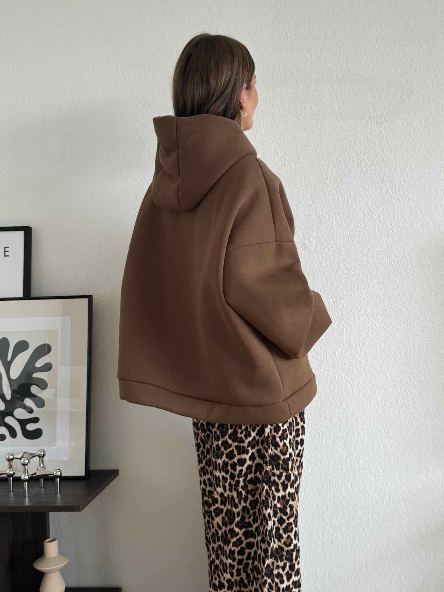 Super Oversized Hoodie für Damen in Brown von Maingold Basics