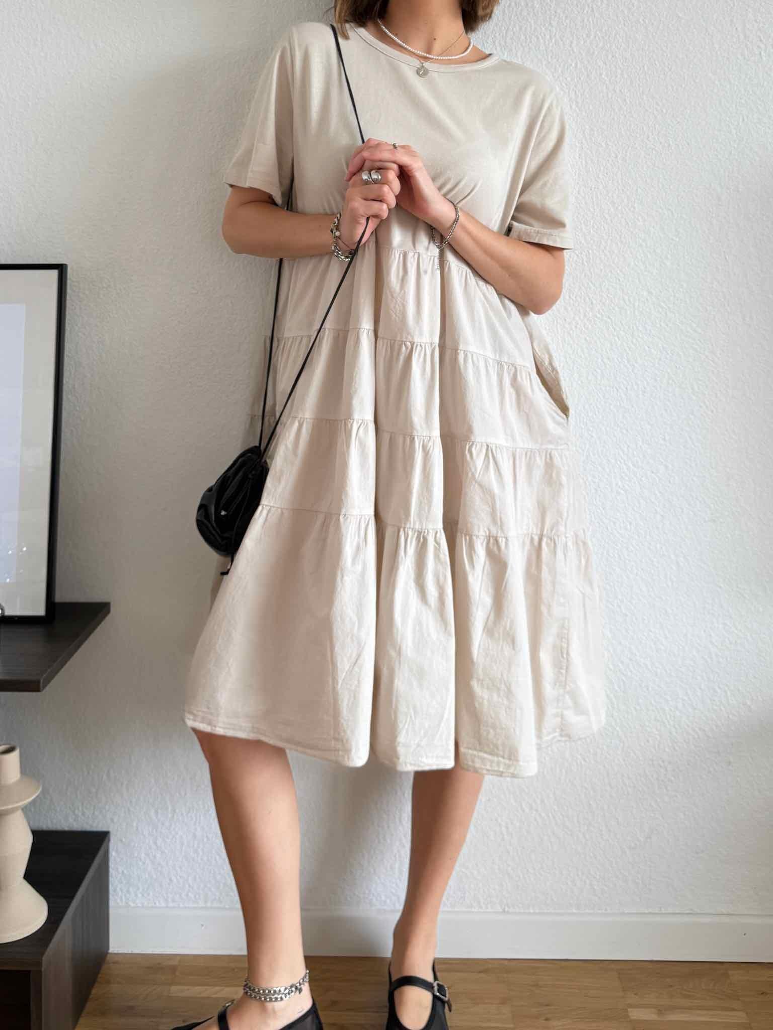 T-Shirt Dress mit gestuftem Rock für Damen in Beige von Maingold Basics