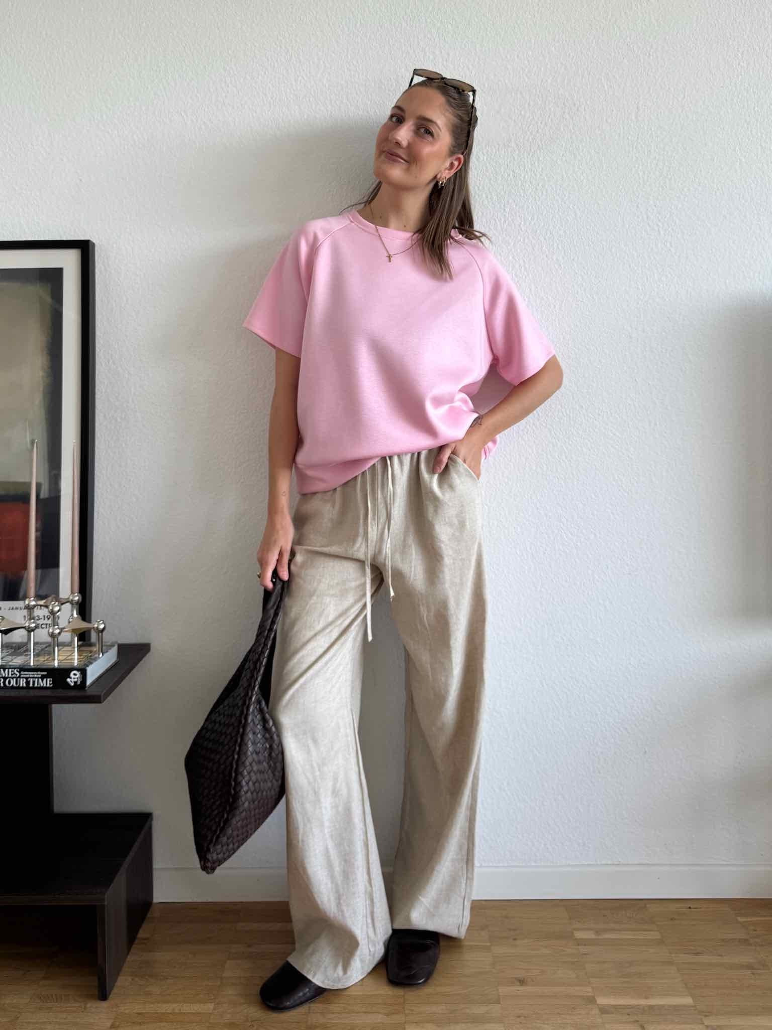 Viskose T-Shirt für Damen in Baby Pink von Maingold Basics