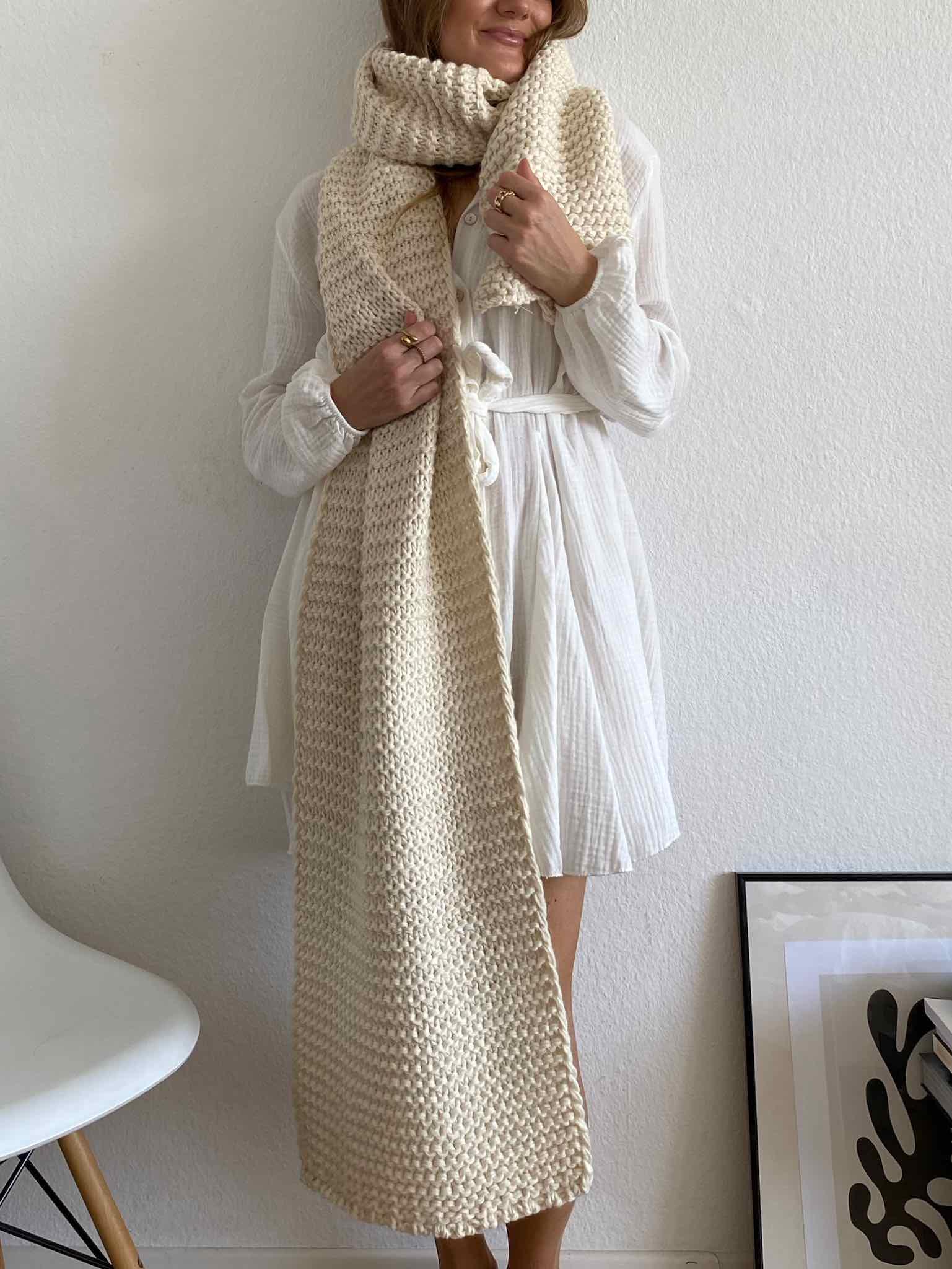 XL Knit Scarf für Damen in Creme von Maingold Basics