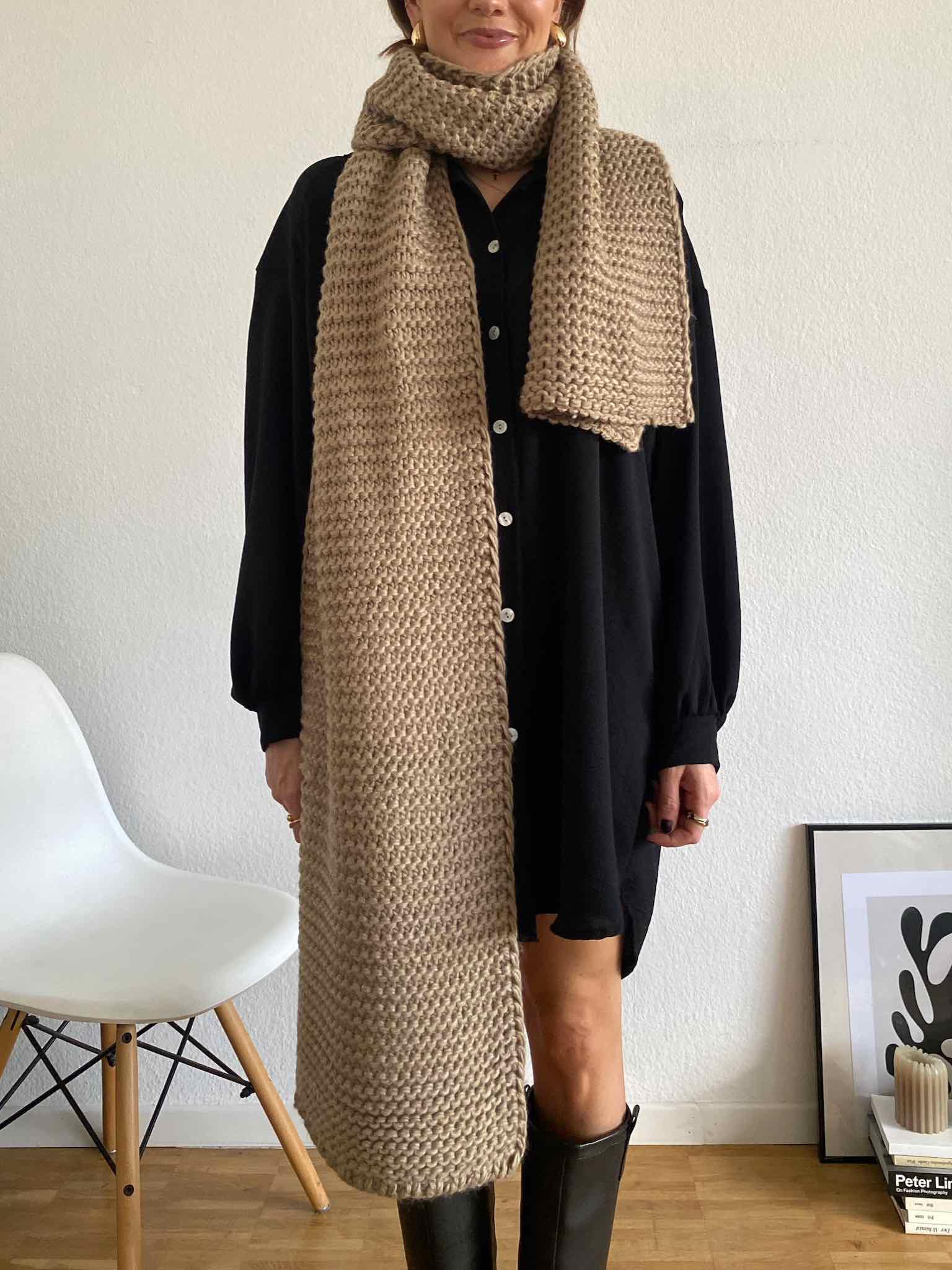 XL Knit Scarf für Damen in Khaki von Maingold Basics