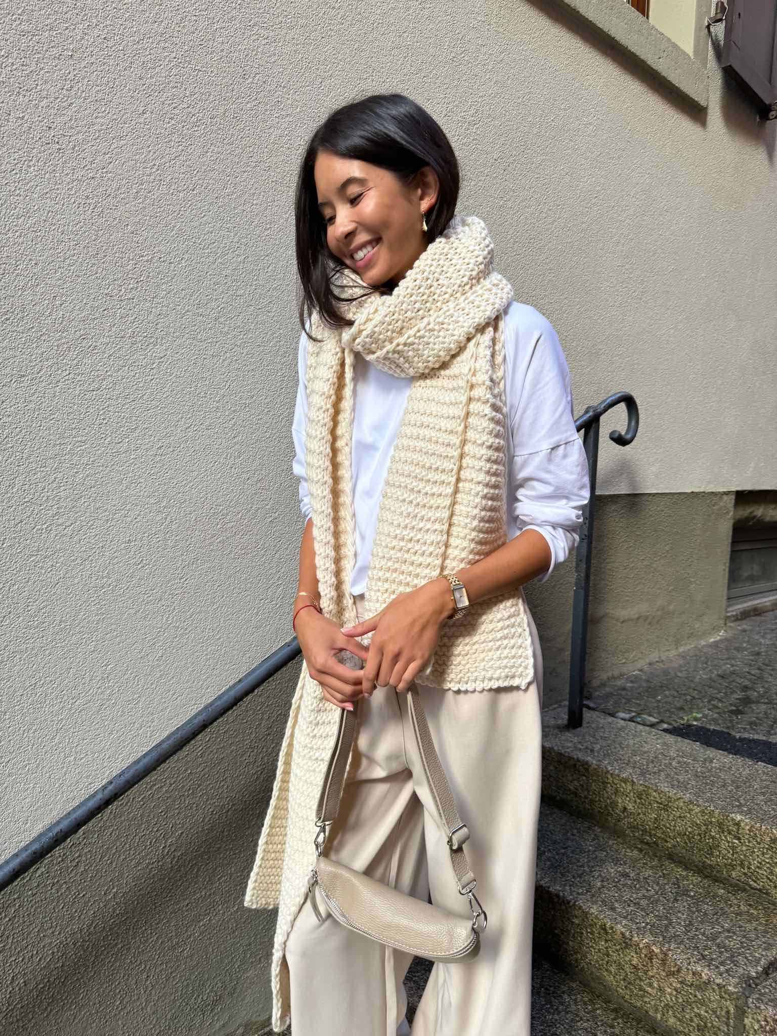 XL Knit Scarf für Damen in Creme von Maingold Basics